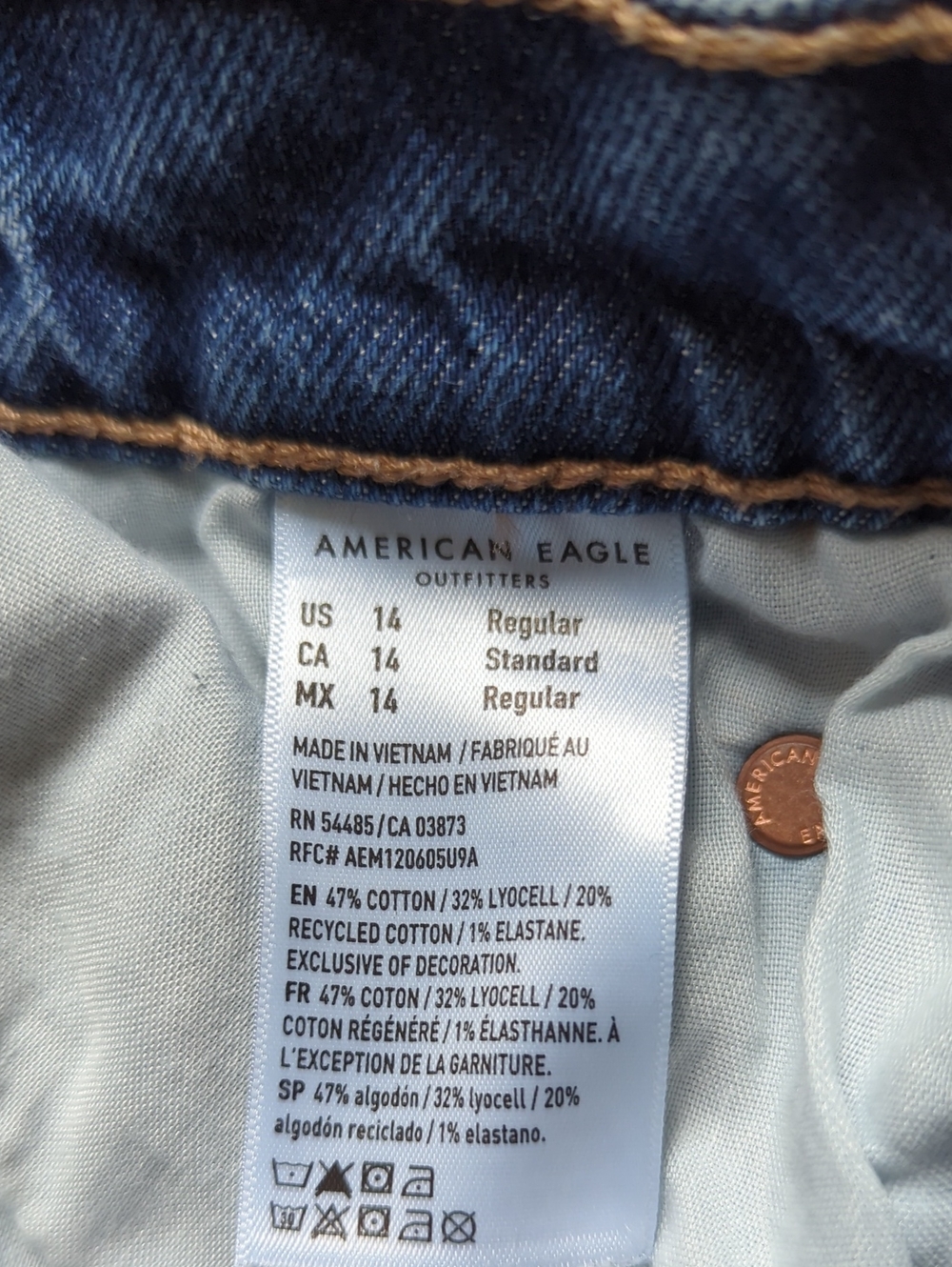 American Eagle Stretch Barrel Jeans Raw Hem - Picture 5 of 7